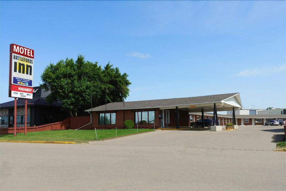 Battlefords Inn Север Батлфорд Экстерьер фото